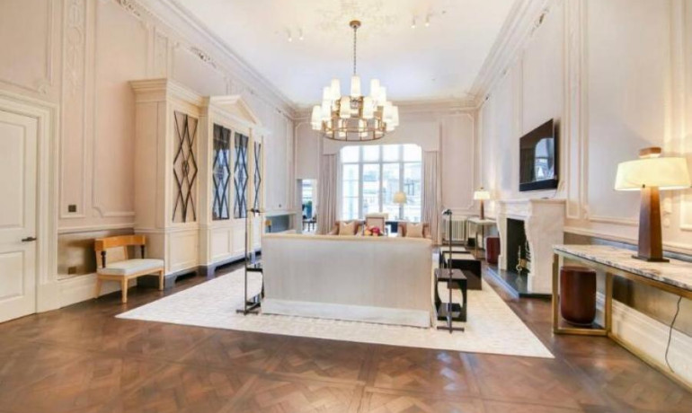 9 bedroom 9 bathroom apartment 10 Castle Ln Buckingham Gate, SW1E 6DR