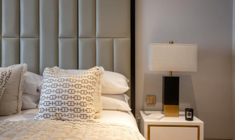 1 bedroom 1 bathroom The OWO Residences By Raffles, 5 Whitehall Court, London, SW1A