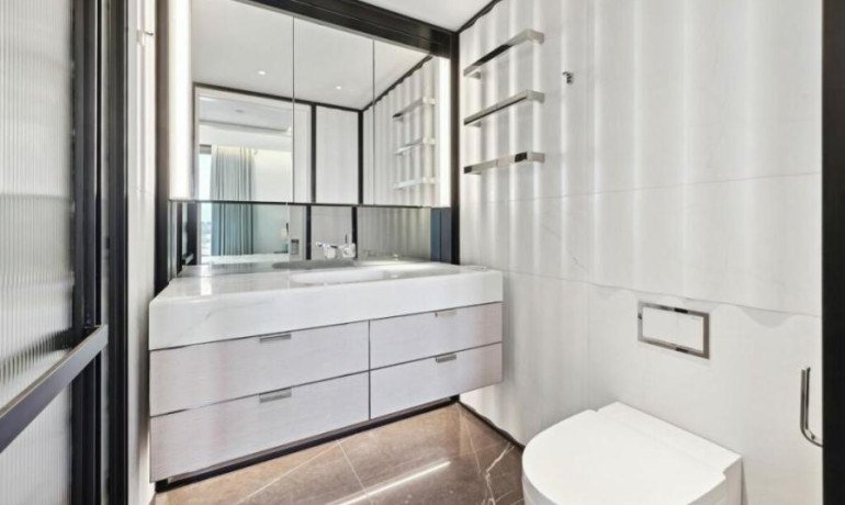 1 bedroom apartment The OWO Residences by Raffles, Westminster SW1